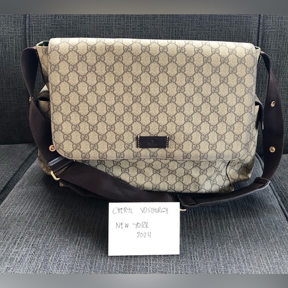 Gucci Handbags - ❤️SOLD❤️